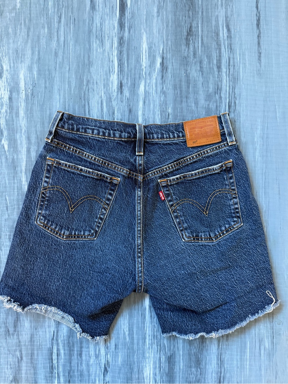 Levi's Indigo Raw-Hem High-Rise Denim Shorts - Picture 4 of 4